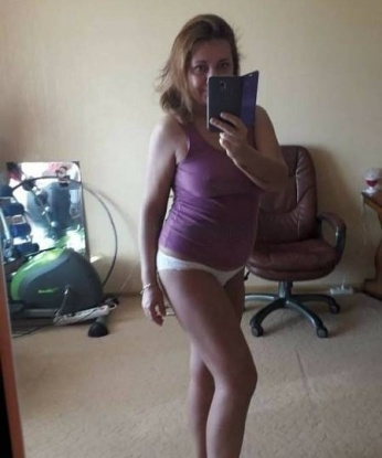 💋 Мои услуги подарят тебе нежность, страсть и безудержное наслаждение. 💥
Я открыта для экспериментов и готова реализовать все твои тайные фантазии. 😈 Знакомства со мной оставляют приятные воспоминания, с чего начнем нашу игру? 😉
Смотри мои свежие фото и отзывы на сайте, чтобы понять, что я настоящая и оправдываю все ожидания! 📸
Завлекательная, опытная, безопасная и всегда на высоте! ✨ Я ухожена, интеллектуальна и готова подарить тебе незабываемые моменты релаксации и удовольствия. 🌹
Мой опыт и страсть 🔥 делают меня идеальной выборо для нашей встречи. Тебе останется только согласиться и записаться ко мне. 😉 Жду с нетерпением твоего звонка, чтобы ощущать тебя в себе! 📞🔞 Лидия